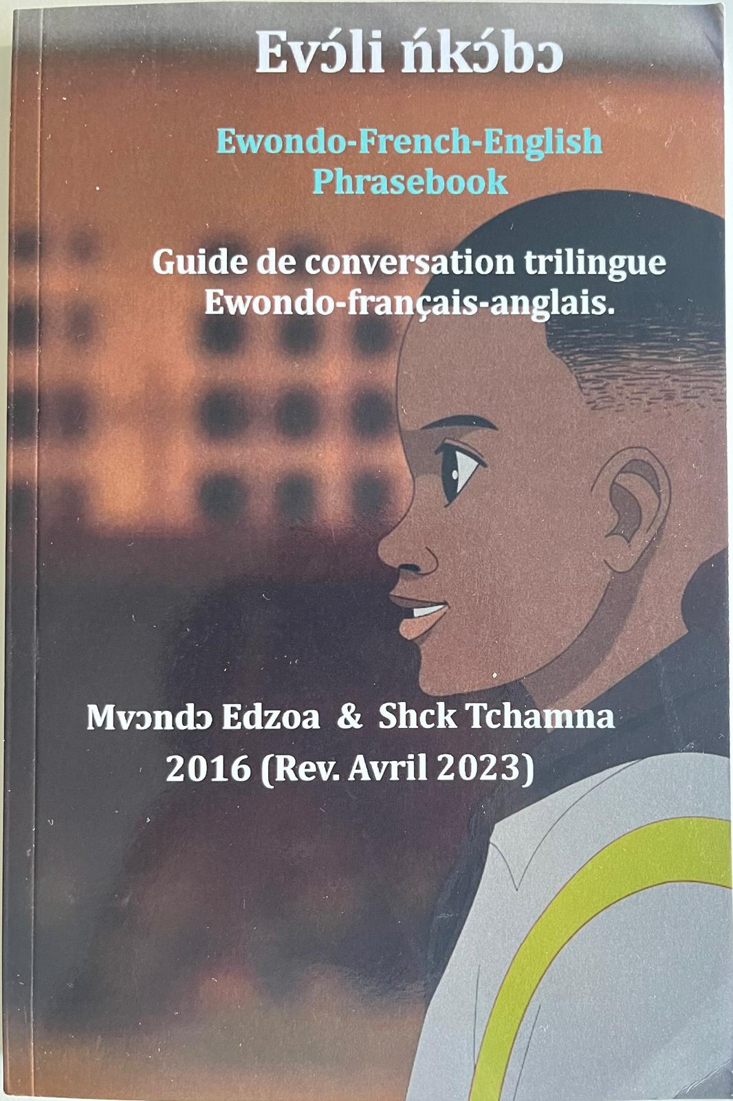 Couverture du Guide de conversation trilingue Ewondo – Français – Anglais.